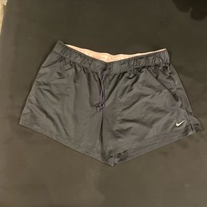 NIKE DRI-FIT Shorts In grayish purple